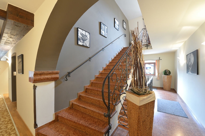 Imagen de los interiores del Hotel Kaiserhof Anif. Foto 10