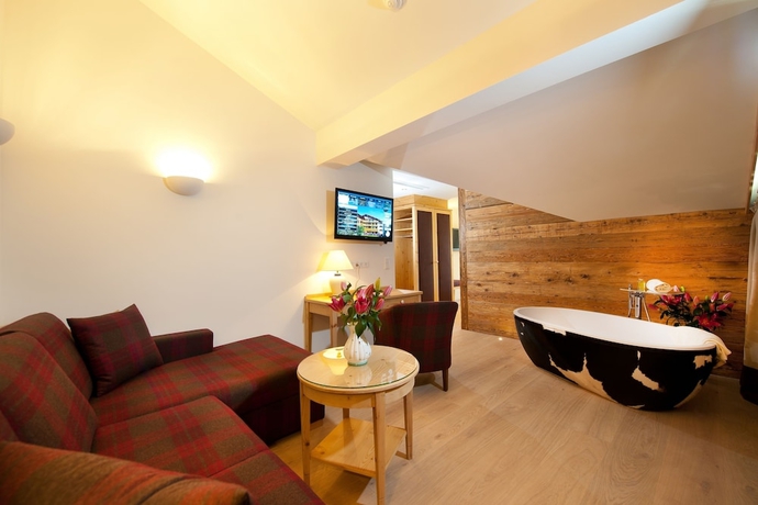 Imagen de la habitación del Hotel Kaiserhof Kitzbuehel. Foto 7