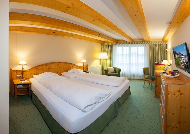 Imagen de la habitación del Hotel Kaiserhof Kitzbuehel. Foto 16