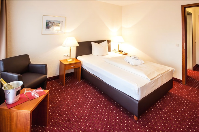 Imagen de la habitación del Hotel Kaiserhof Victoria. Foto 7