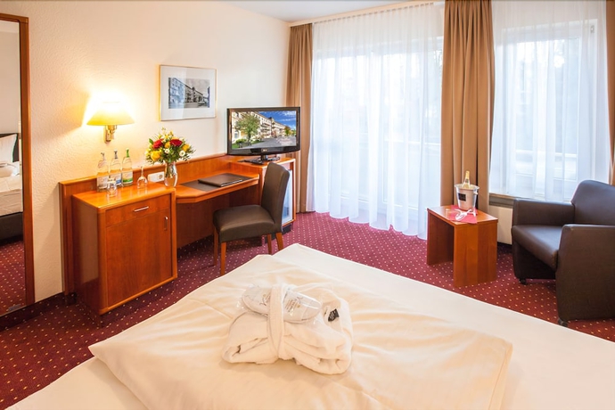 Imagen de la habitación del Hotel Kaiserhof Victoria. Foto 8