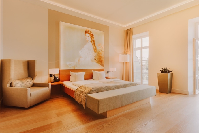 Imagen de la habitación del Hotel Kaiserhof Victoria. Foto 11