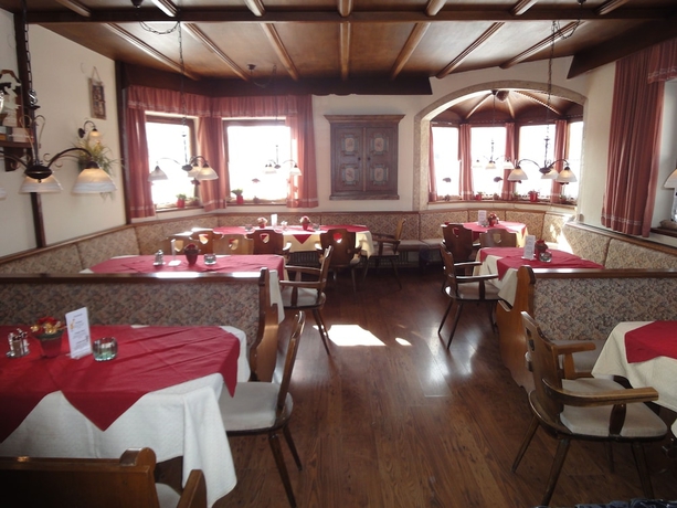 Imagen del bar/restaurante del Hotel Kaiserhotel Neuwirt. Foto 7