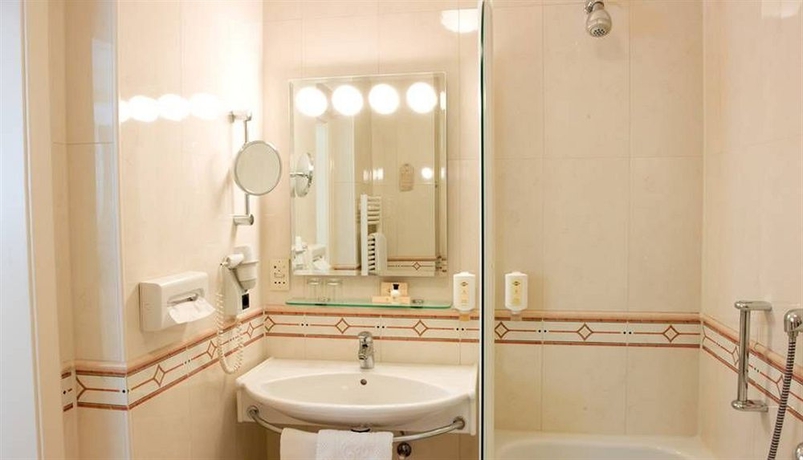 Imagen de la habitación del Hotel Kaiserin Elisabeth. Foto 2