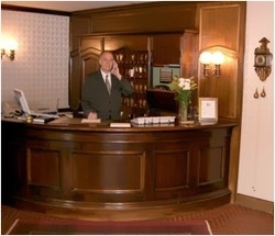 Imagen de los interiores del Hotel Kaiserpark-schonbrunn. Foto 3