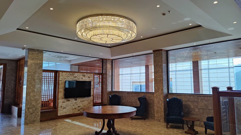 Imagen del bar/restaurante del Hotel Kaithal Resort - Kasauli. Foto 6