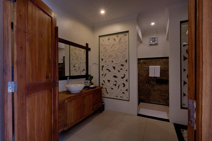 Imagen de la habitación del Hotel Kaja Villa. Foto 17