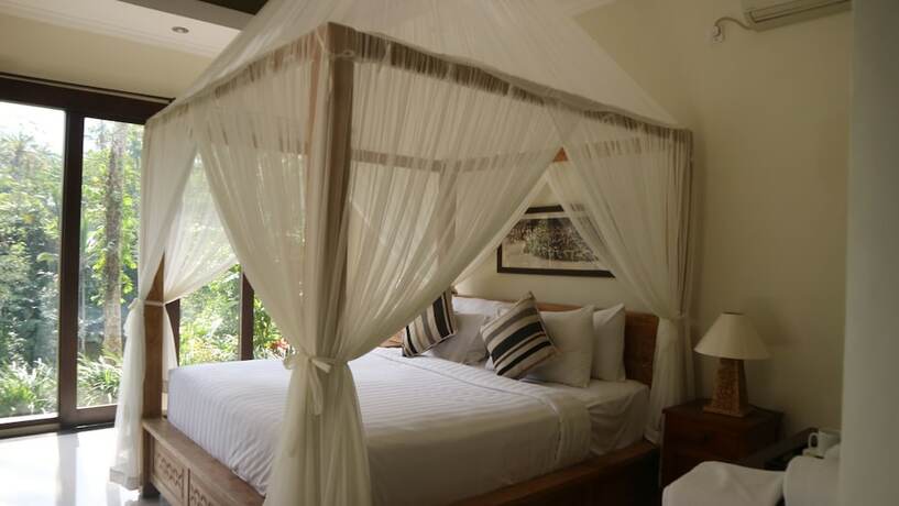 Imagen de la habitación del Hotel Kaja Villa. Foto 20