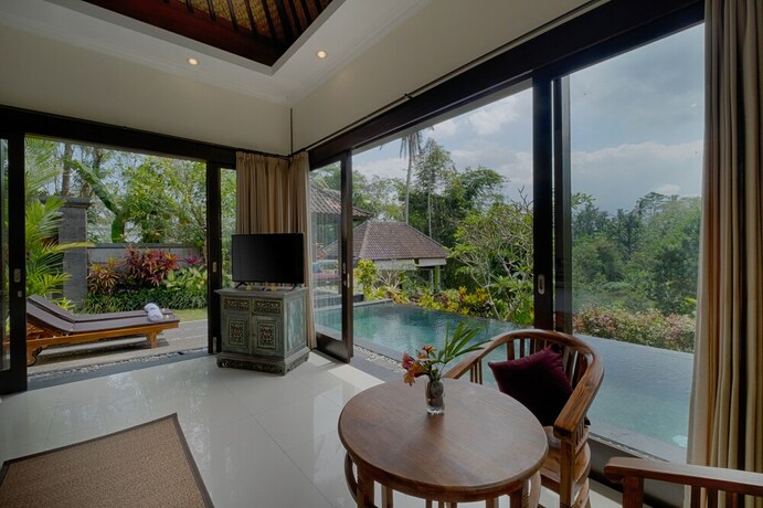 Imagen de la habitación del Hotel Kaja Villa. Foto 23