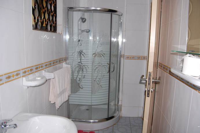 Imagen de la habitación del Hotel Kakanyero. Foto 5