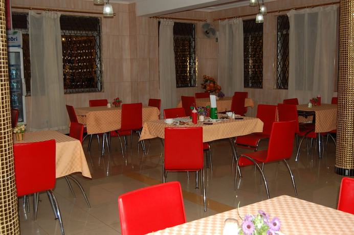 Imagen del bar/restaurante del Hotel Kakanyero. Foto 3