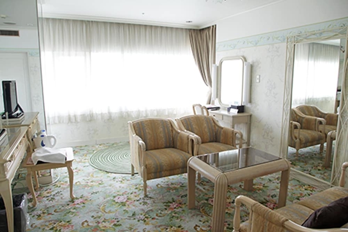 Imagen de la habitación del Hotel Kakegawa Grand. Foto 14