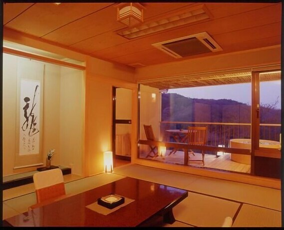 Imagen de la habitación del Hotel Kakimotoya, Sango. Foto 15