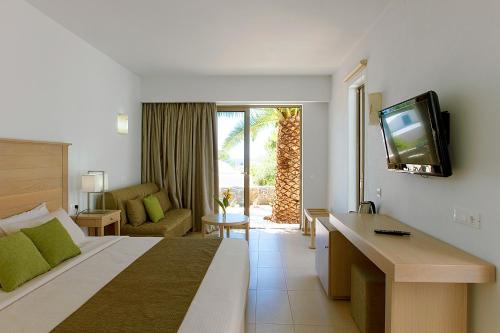 Imagen general del Hotel Kakkos Bay and Bungalows. Foto 1