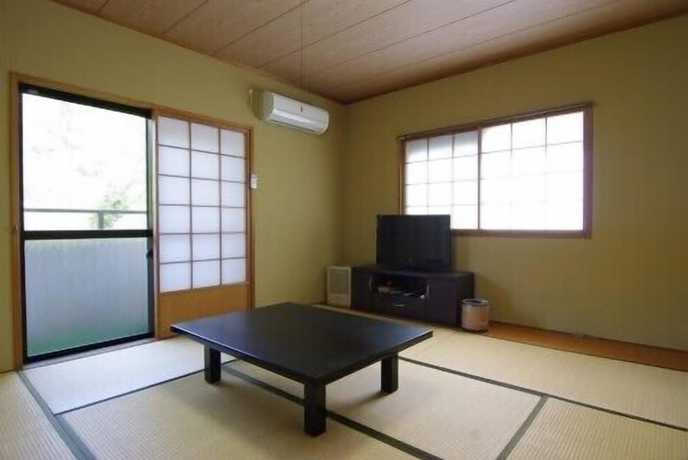 Imagen de la habitación del Hotel Kakusenan. Foto 6