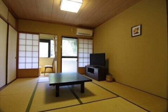 Imagen de la habitación del Hotel Kakusenan. Foto 15