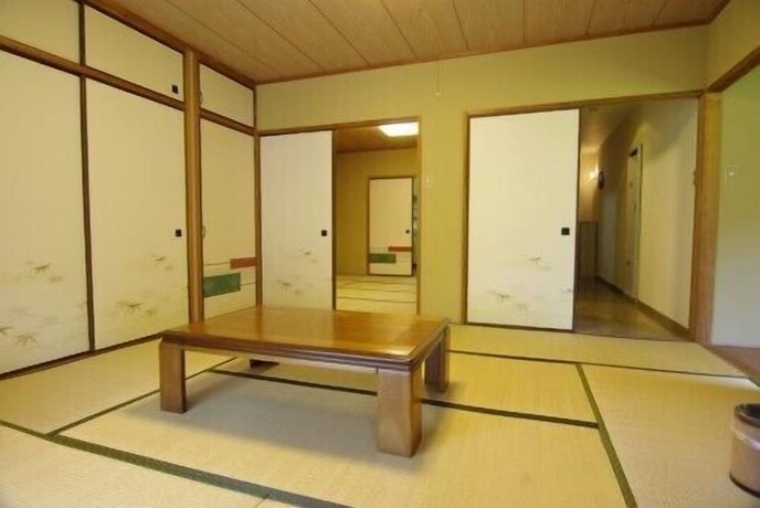 Imagen de la habitación del Hotel Kakusenan. Foto 17