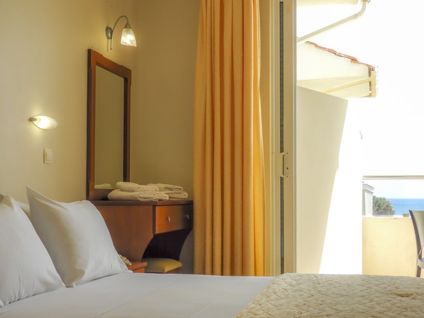 Imagen de la habitación del Hotel Kalamaki Beach. Foto 5