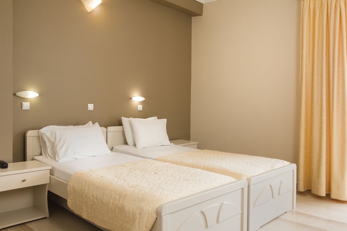 Imagen de la habitación del Hotel Kalamaki Beach. Foto 9