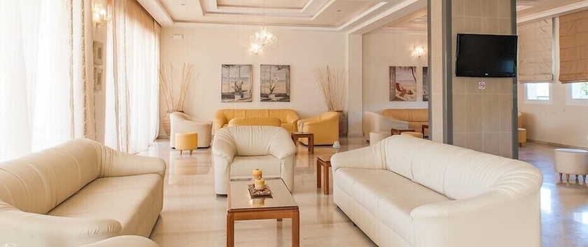 Imagen de los interiores del Hotel Kalamaki Beach. Foto 19