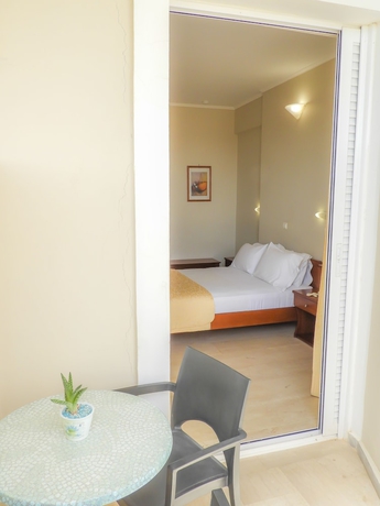 Imagen de la habitación del Hotel Kalamaki Beach. Foto 14