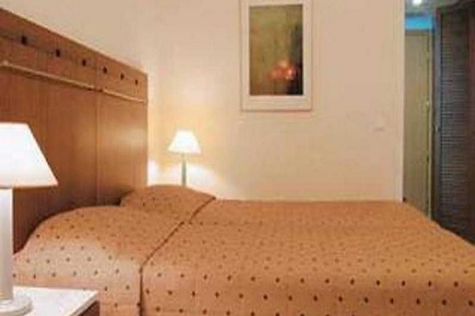 Imagen general del Hotel Kalamaki Beach Resort. Foto 15