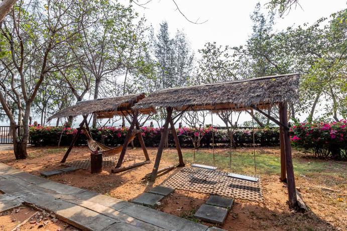 Imagen de los interiores del Hotel Kalamona Resort. Foto 8