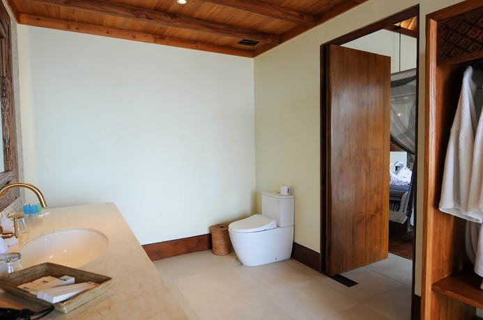 Imagen de la habitación del Hotel Kalandara Resort Lombok. Foto 15