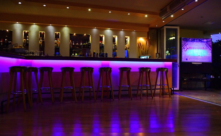 Imagen del bar/restaurante del Hotel Kalathos Sun. Foto 4