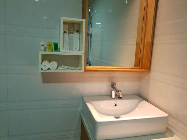 Imagen de la habitación del Hotel Kalaw Garden. Foto 12