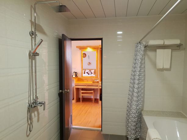 Imagen de la habitación del Hotel Kalaw Garden. Foto 14