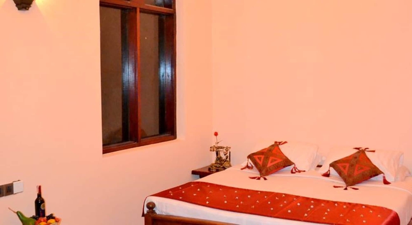 Imagen de la habitación del Hotel Kalaw Princess. Foto 10