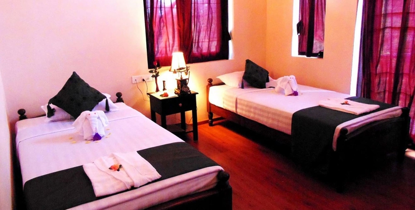 Imagen de la habitación del Hotel Kalaw Princess. Foto 17