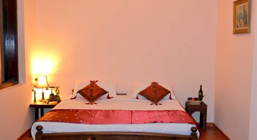 Imagen de la habitación del Hotel Kalaw Princess. Foto 18