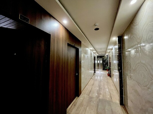 Imagen de los interiores del Hotel Kalawati Palace, Varanasi. Foto 22