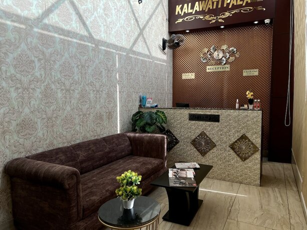 Imagen de los interiores del Hotel Kalawati Palace, Varanasi. Foto 23