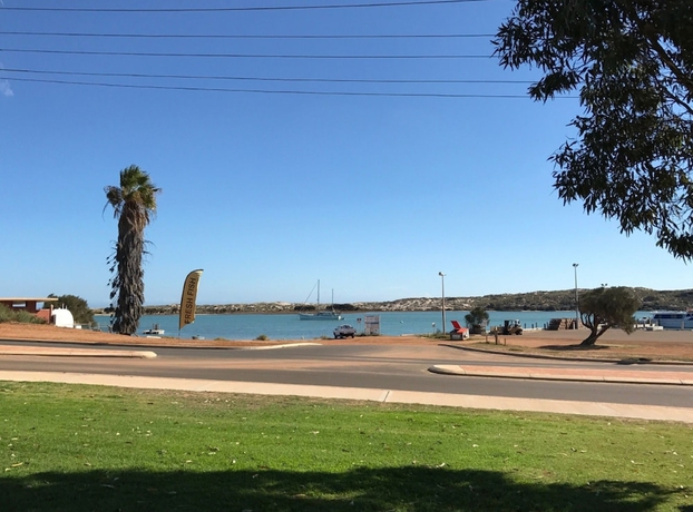 Imagen de los exteriores del Hotel Kalbarri Beach Resort. Foto 12