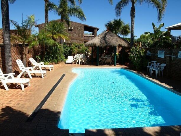 Imagen de la piscina del Hotel Kalbarri Reef Villas. Foto 20