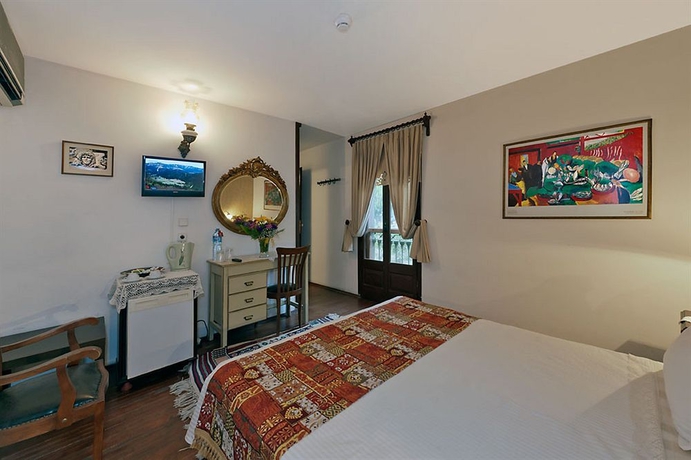 Imagen de la habitación del Hotel Kalehan. Foto 7