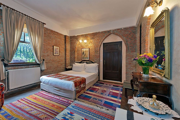 Imagen de la habitación del Hotel Kalehan. Foto 8