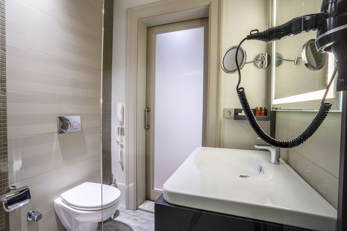 Imagen de la habitación del Hotel Kaleli. Foto 14