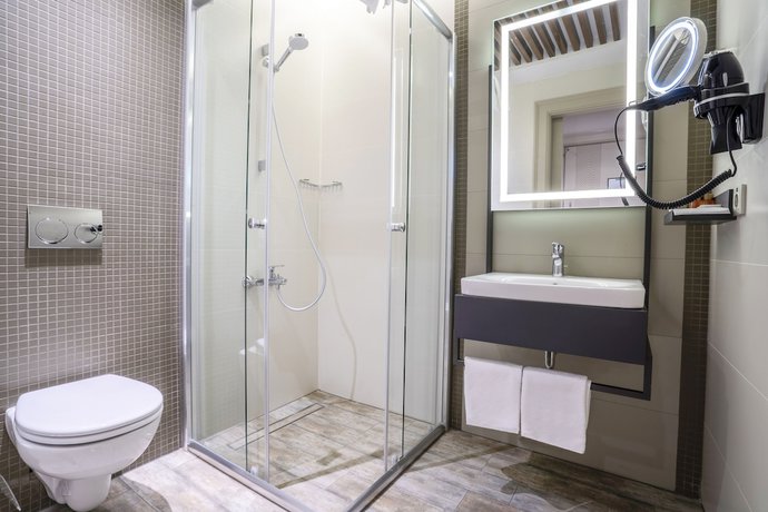 Imagen de la habitación del Hotel Kaleli. Foto 15