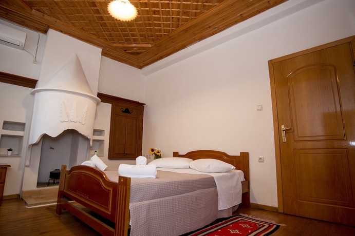 Imagen de la habitación del Hotel Kalemi. Foto 14