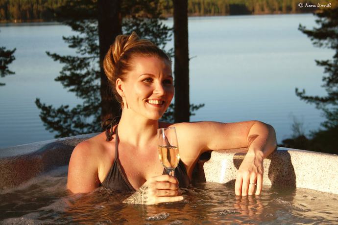 Imagen de la piscina del Hotel Kalevala. Foto 18