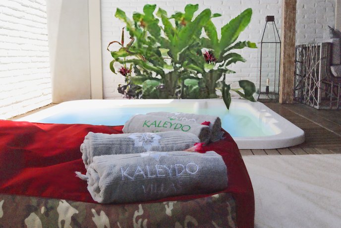 Imagen de la habitación del Hotel Kaleydo Villas. Foto 14