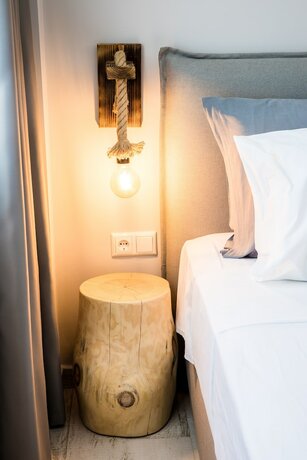 Imagen de la habitación del Hotel Kali Thea Suites. Foto 16