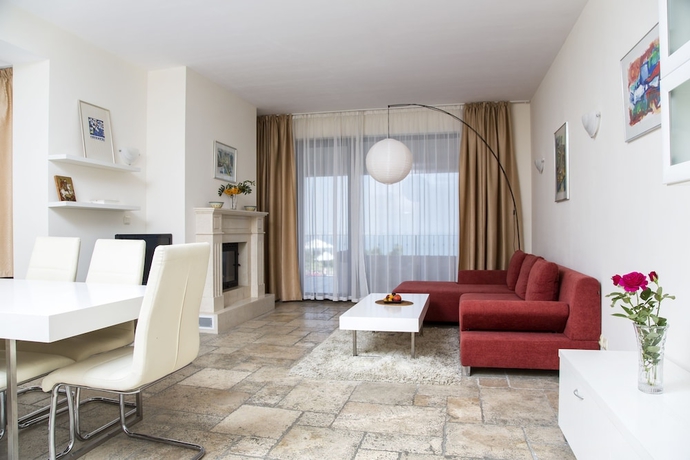 Imagen de la habitación del Hotel Kaliakria Resort. Foto 13