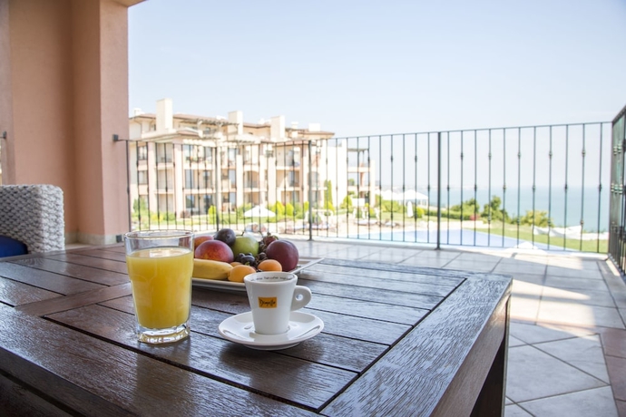 Imagen de la habitación del Hotel Kaliakria Resort. Foto 16