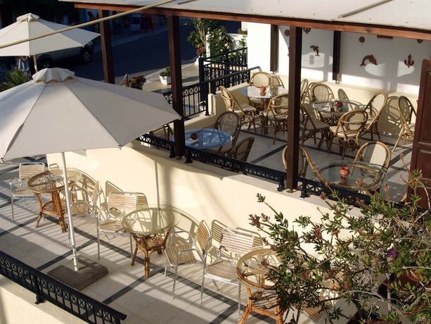 Imagen de los exteriores del Hotel Kalidon. Foto 5