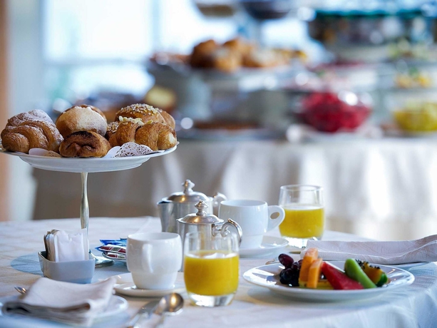 Imagen del bar/restaurante del Hotel Kalidria and Thalasso Spa. Foto 6